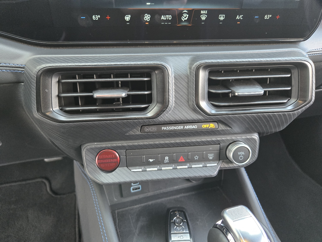 Ford Mustang Dark Horse 2025