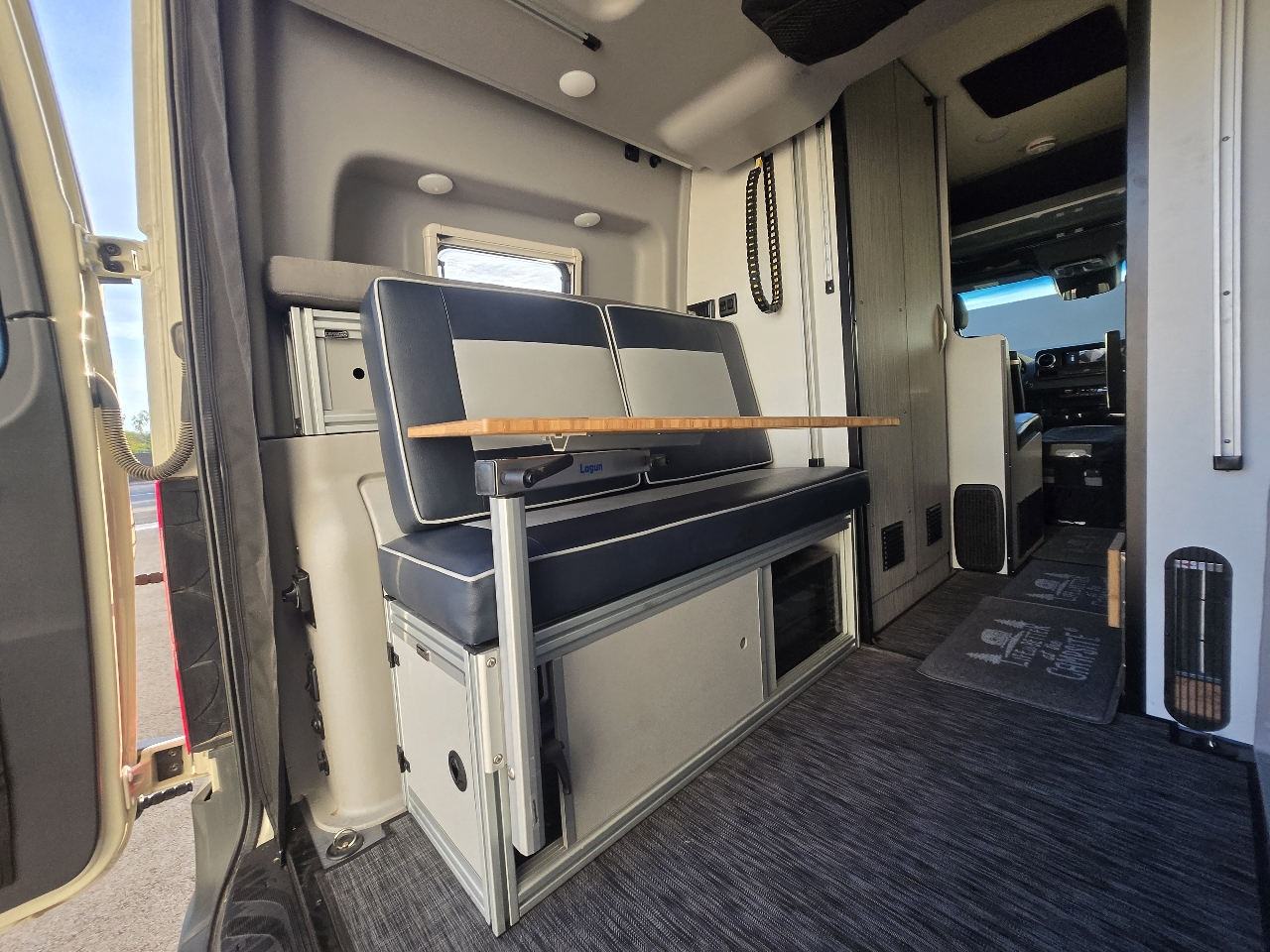 Mercedes-Benz Sprinter 2500 144-in. WB 2020