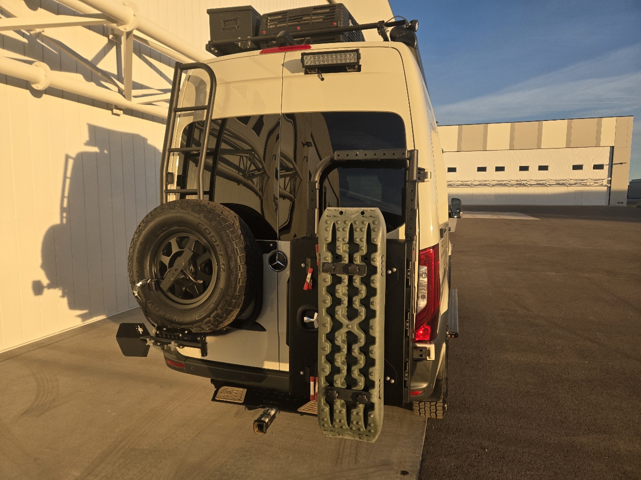 Mercedes-Benz Sprinter 2500 144-in. WB 2020