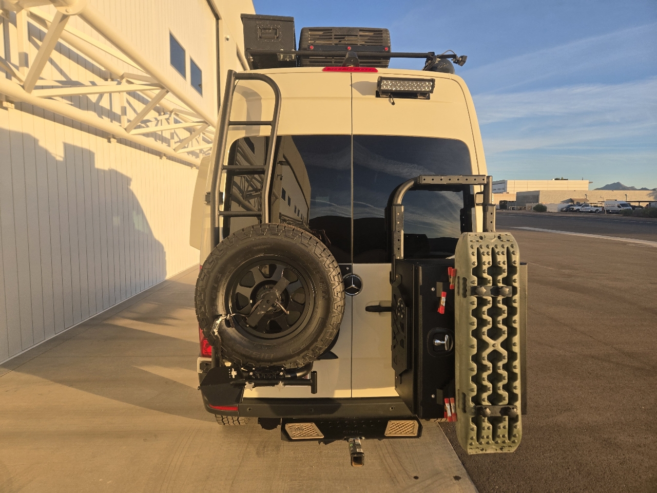 Mercedes-Benz Sprinter 2500 144-in. WB 2020