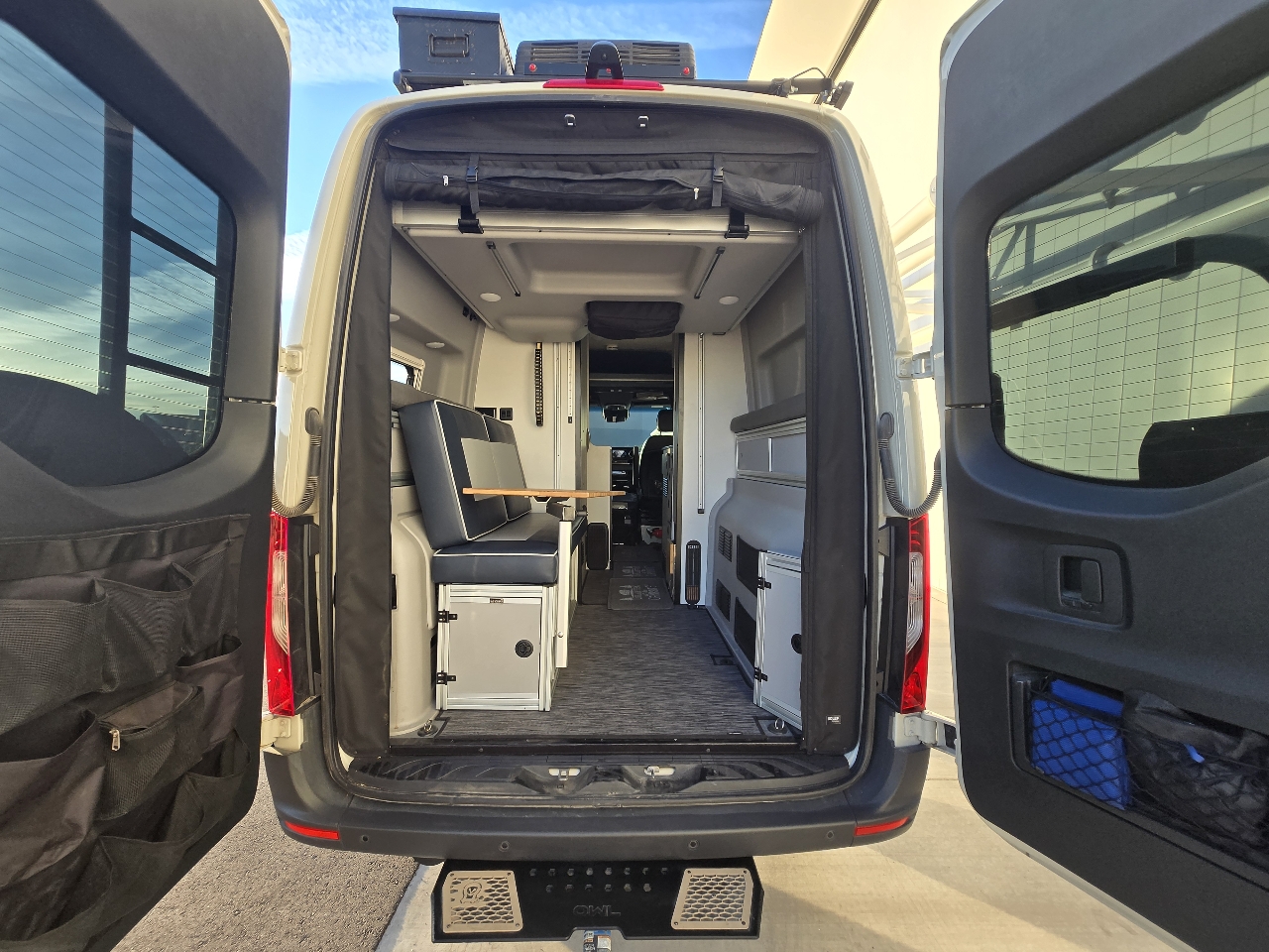 Mercedes-Benz Sprinter 2500 144-in. WB 2020