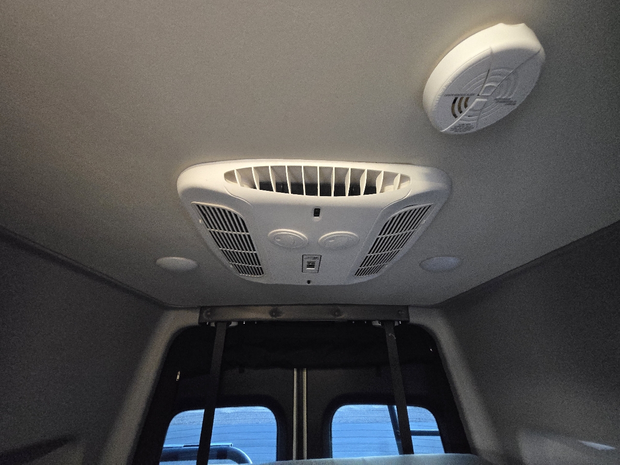 Mercedes-Benz Sprinter 2500 144-in. WB 2020