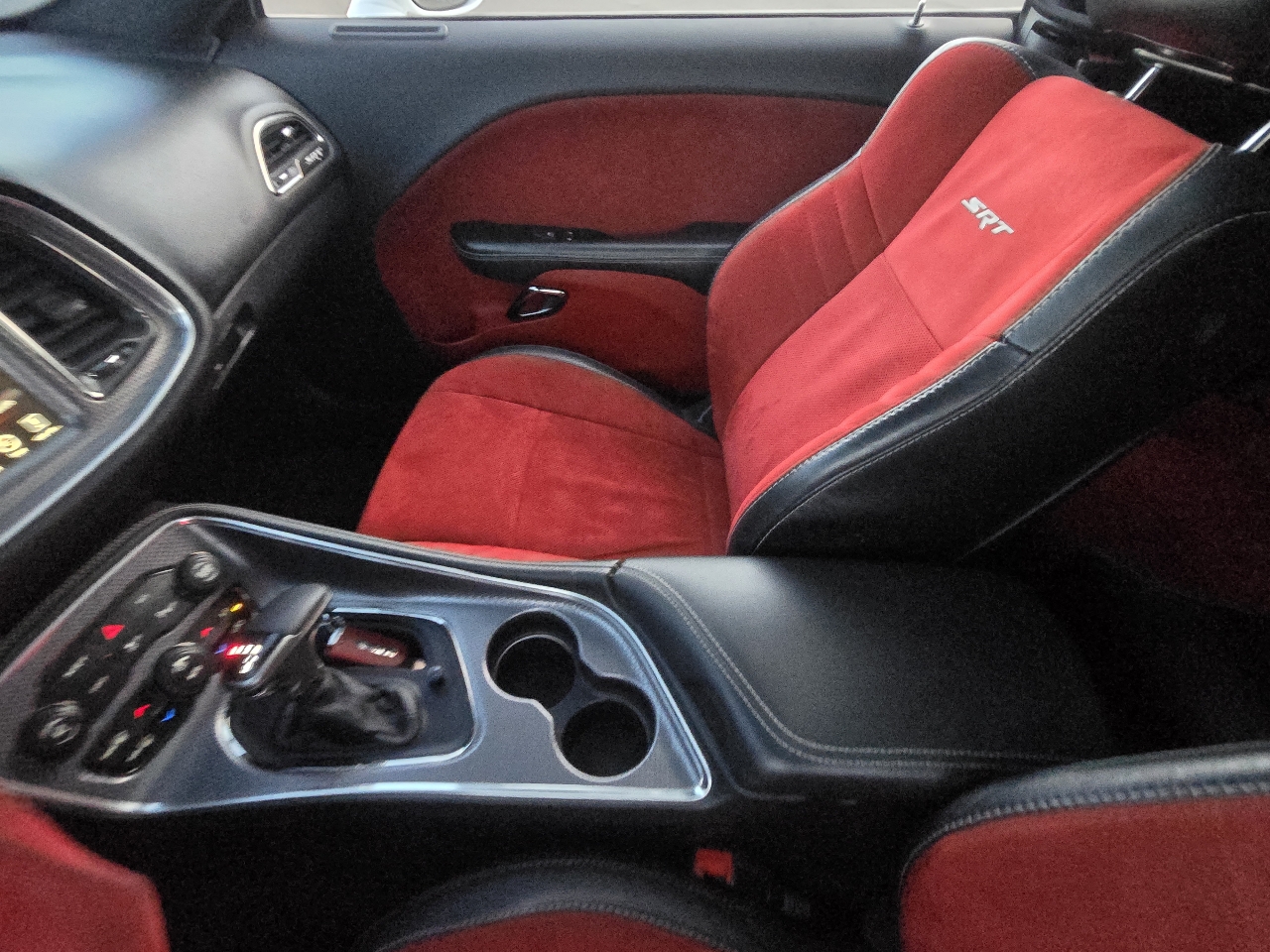 Dodge Challenger SRT Hellcat 2016