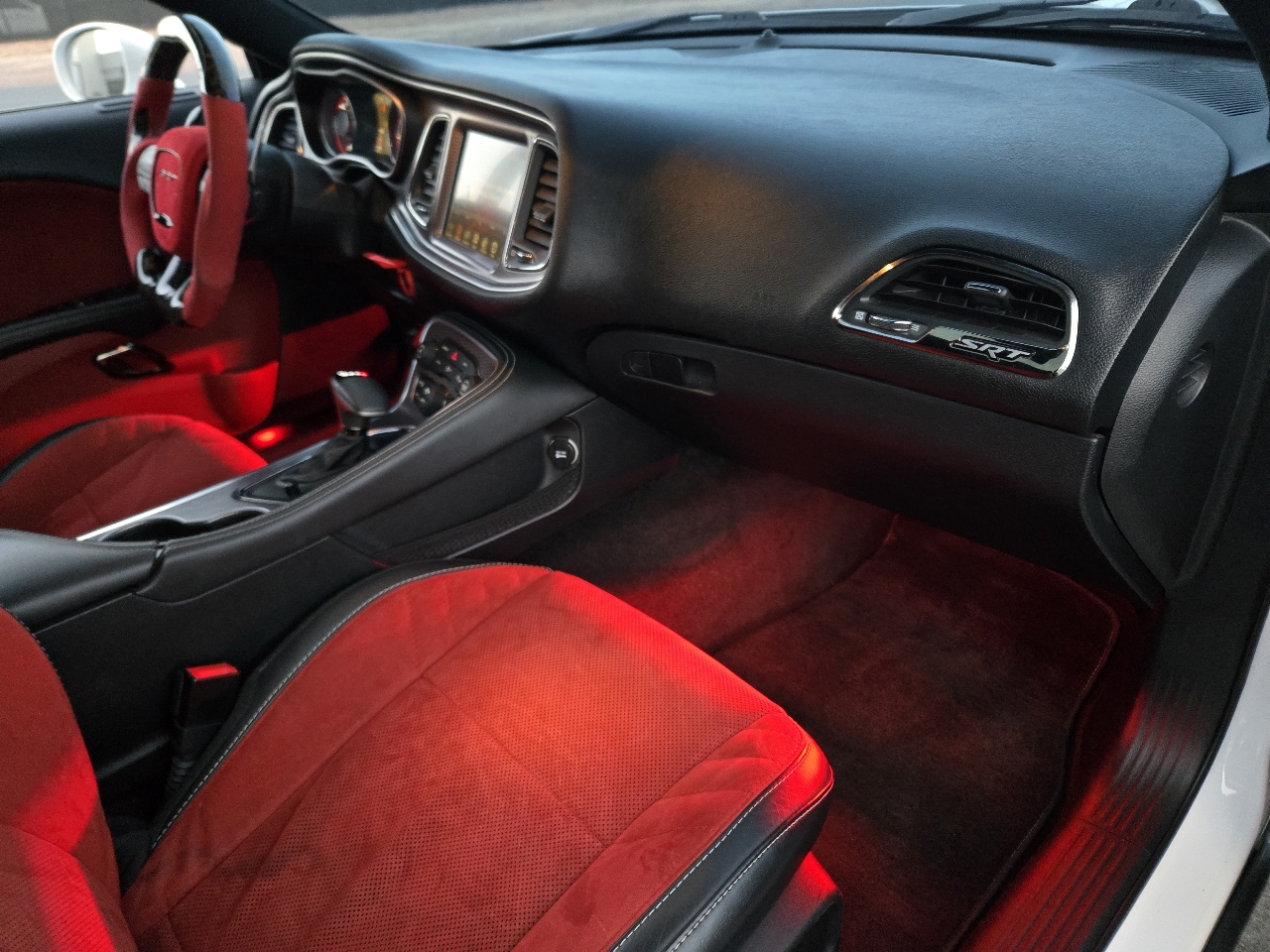 Dodge Challenger SRT Hellcat 2016