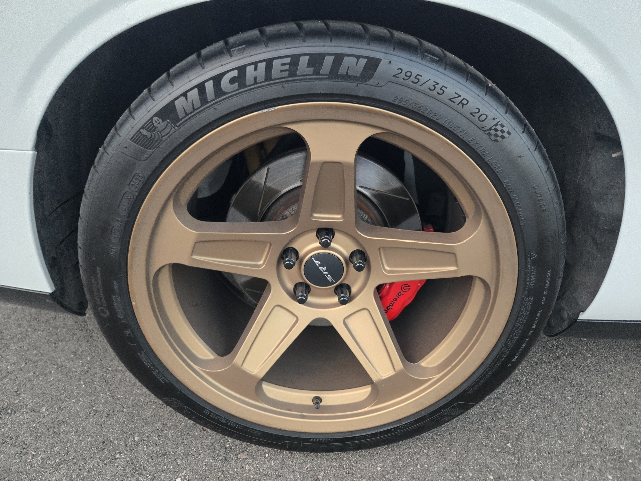 Dodge Challenger SRT Hellcat 2016