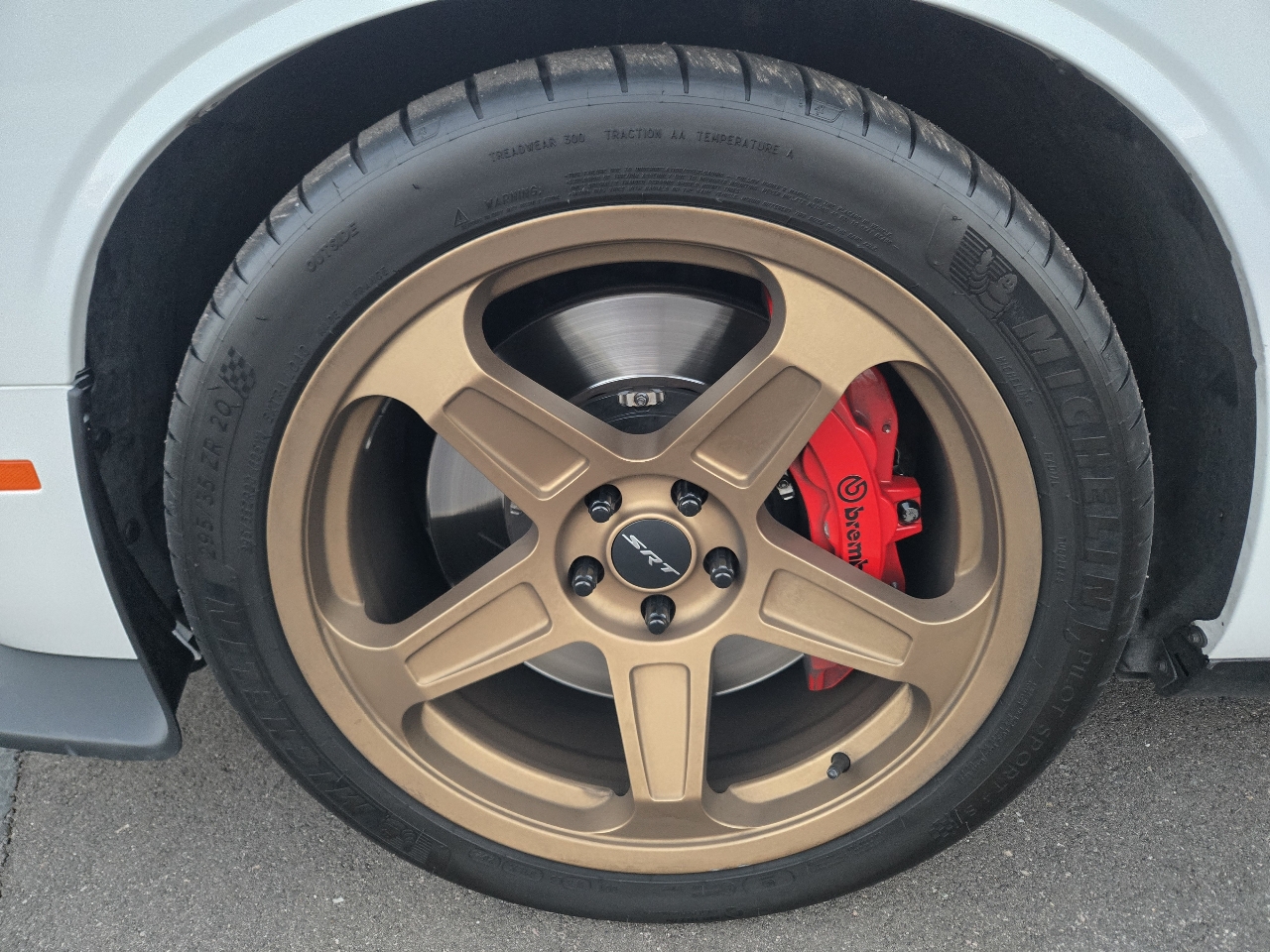 Dodge Challenger SRT Hellcat 2016