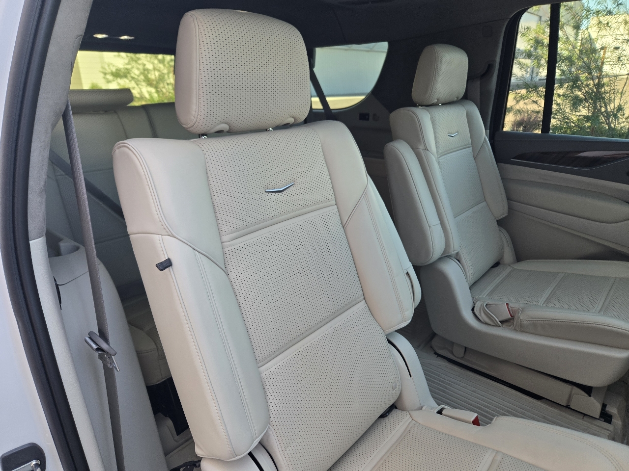 Cadillac Escalade ESV Sport Platinum AWD 2023