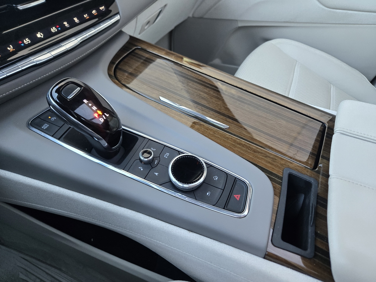 Cadillac Escalade ESV Sport Platinum AWD 2023