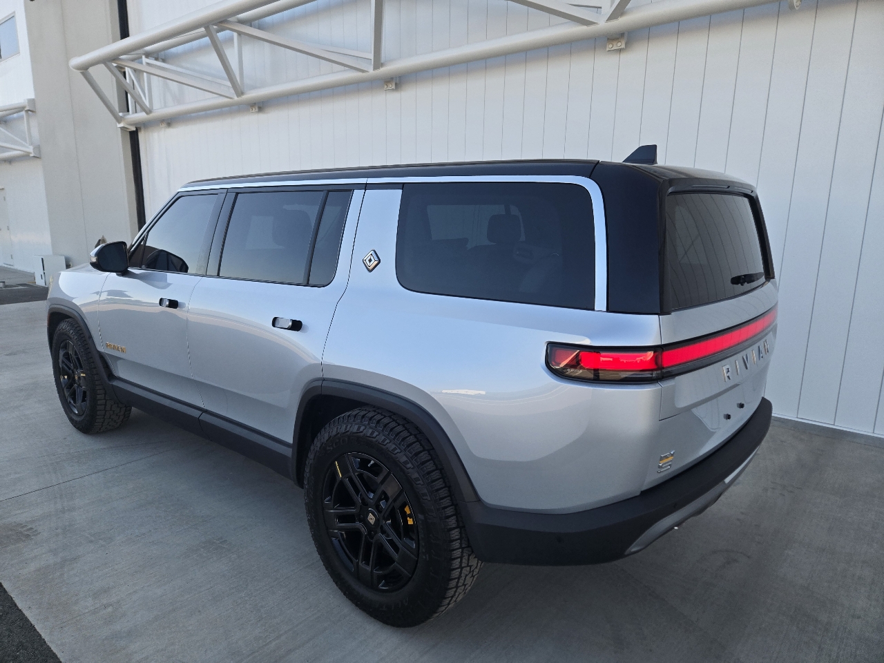 Rivian R1S Launch Edition 2023