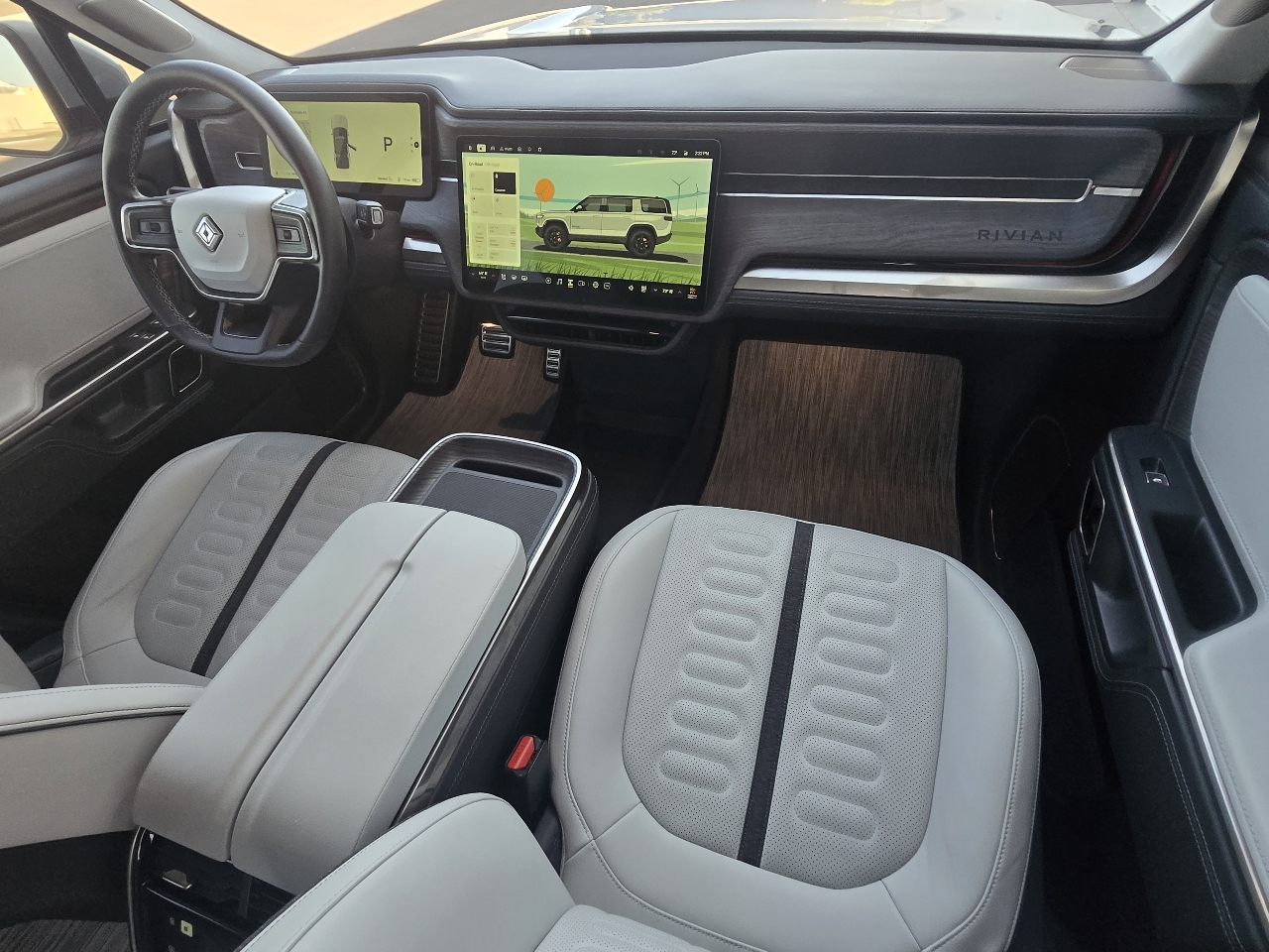 Rivian R1S Launch Edition 2023