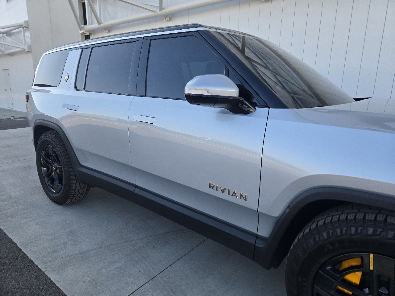 Rivian R1S Launch Edition 2023