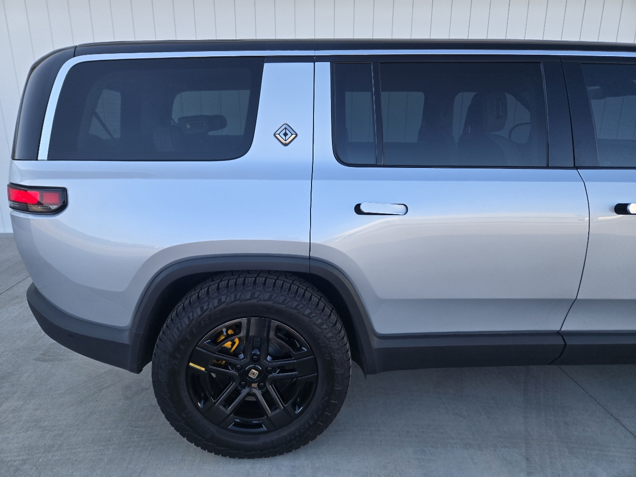 Rivian R1S Launch Edition 2023