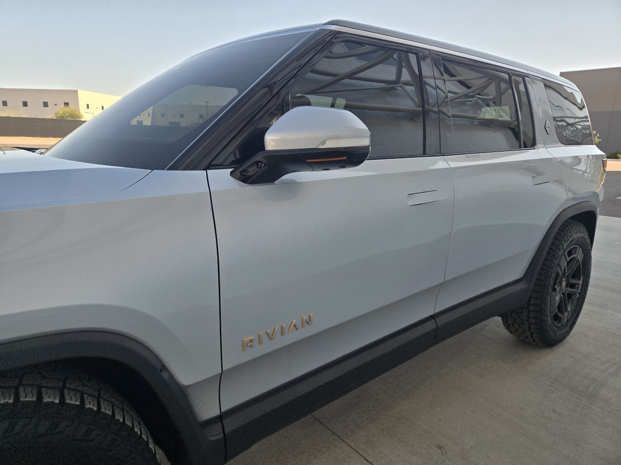 Rivian R1S Launch Edition 2023