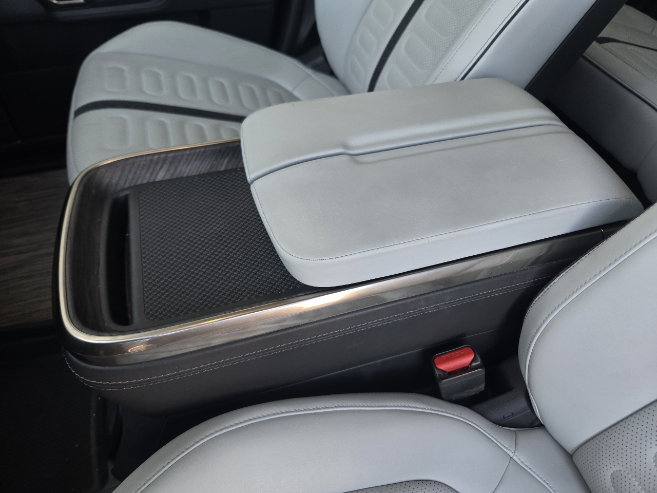 Rivian R1S Launch Edition 2023