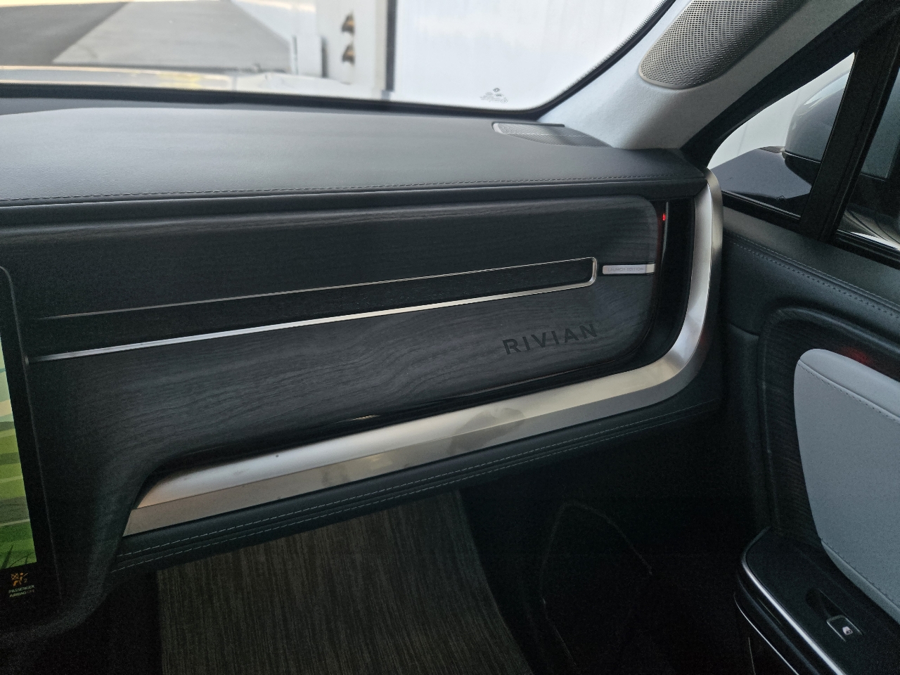 Rivian R1S Launch Edition 2023