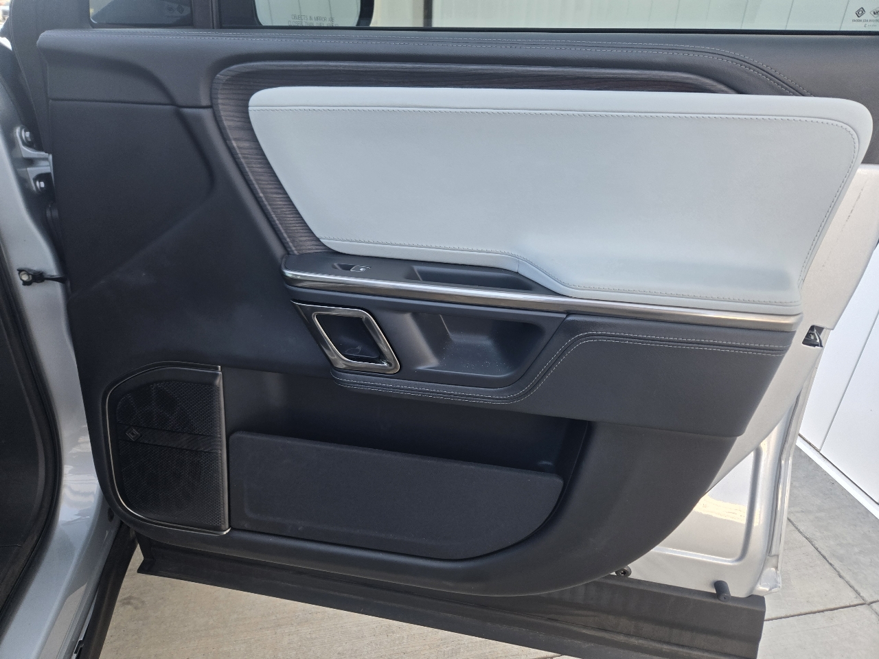 Rivian R1S Launch Edition 2023