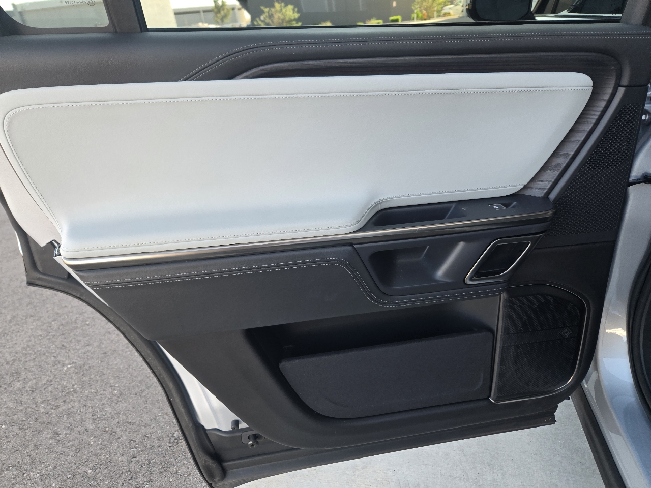 Rivian R1S Launch Edition 2023