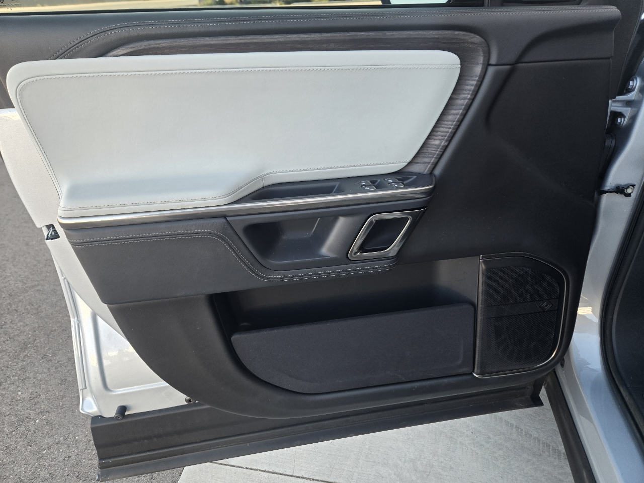 Rivian R1S Launch Edition 2023