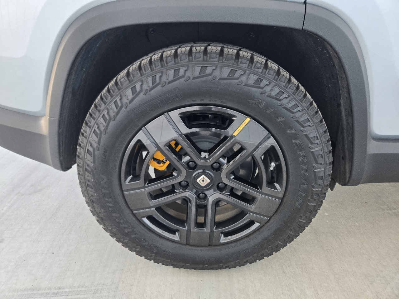 Rivian R1S Launch Edition 2023