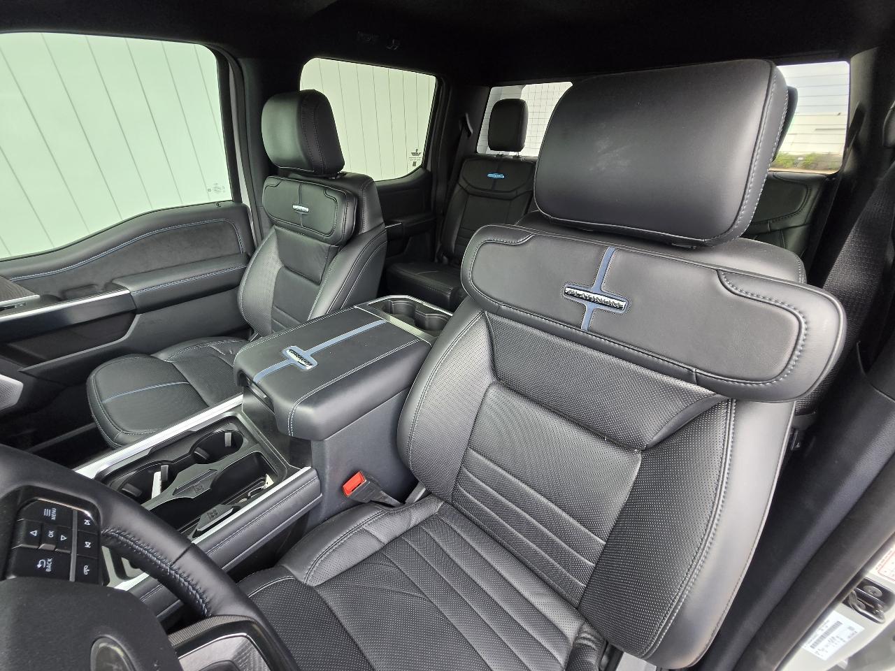 Ford F-450 SD Platinum Crew Cab DRW 4WD 2025