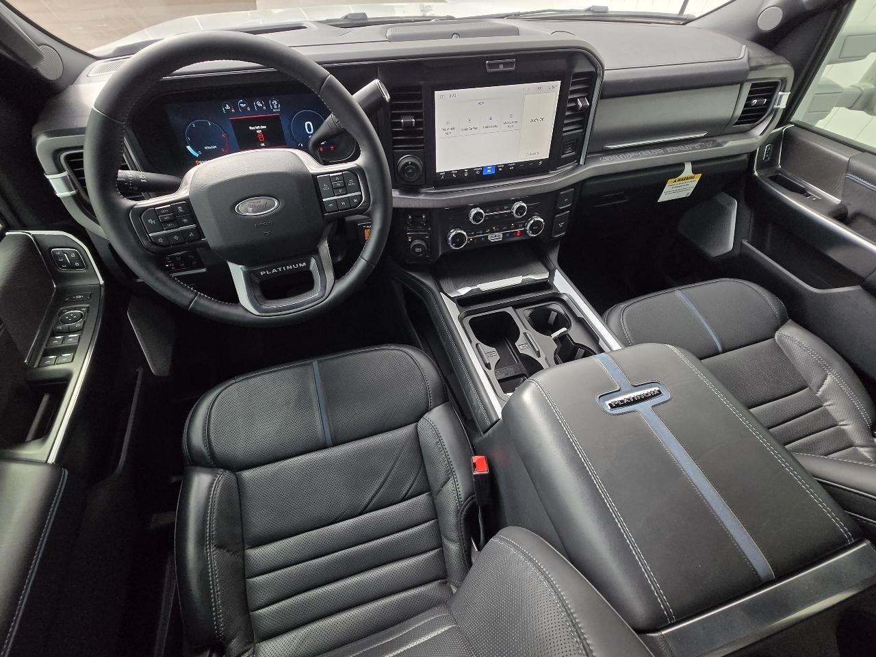 Ford F-450 SD Platinum Crew Cab DRW 4WD 2025