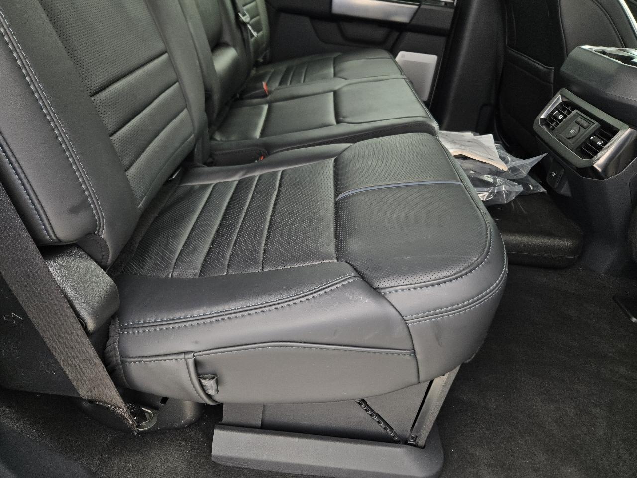 Ford F-450 SD Platinum Crew Cab DRW 4WD 2025