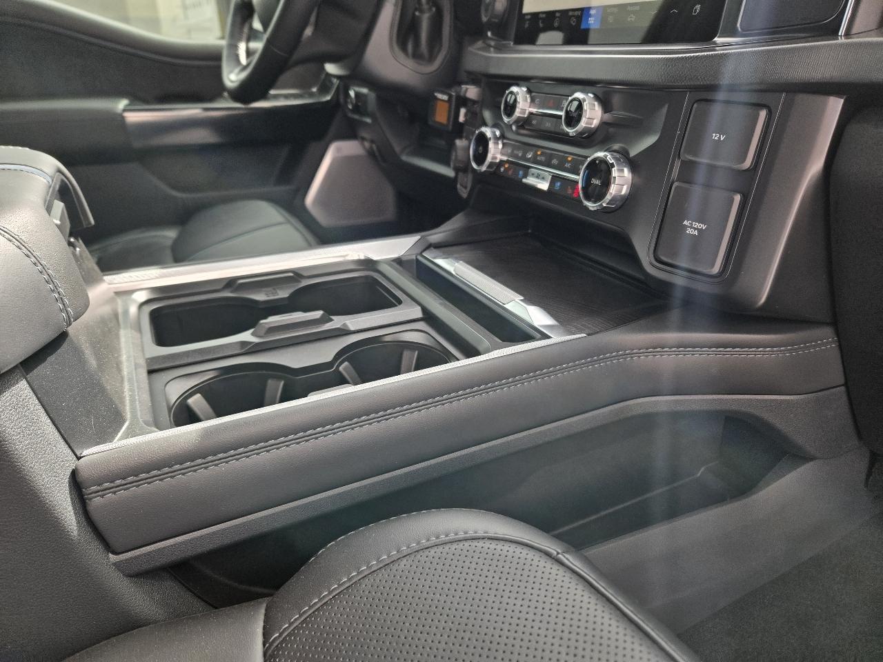 Ford F-450 SD Platinum Crew Cab DRW 4WD 2025