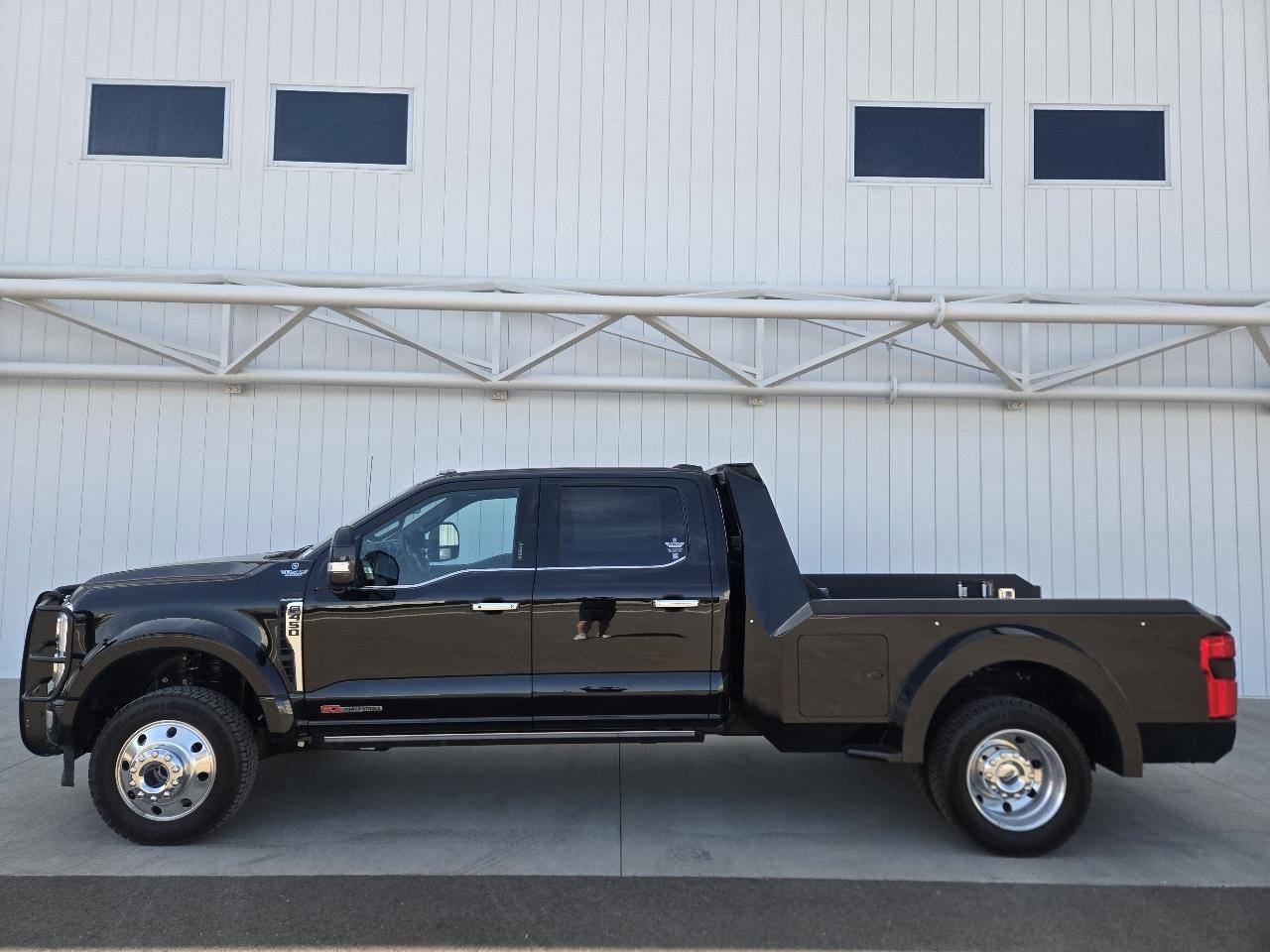 2024 Ford F-450 SD Platinum Crew Cab DRW 4WD
