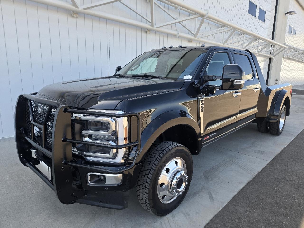Ford F-450 SD Platinum Crew Cab DRW 4WD 2024