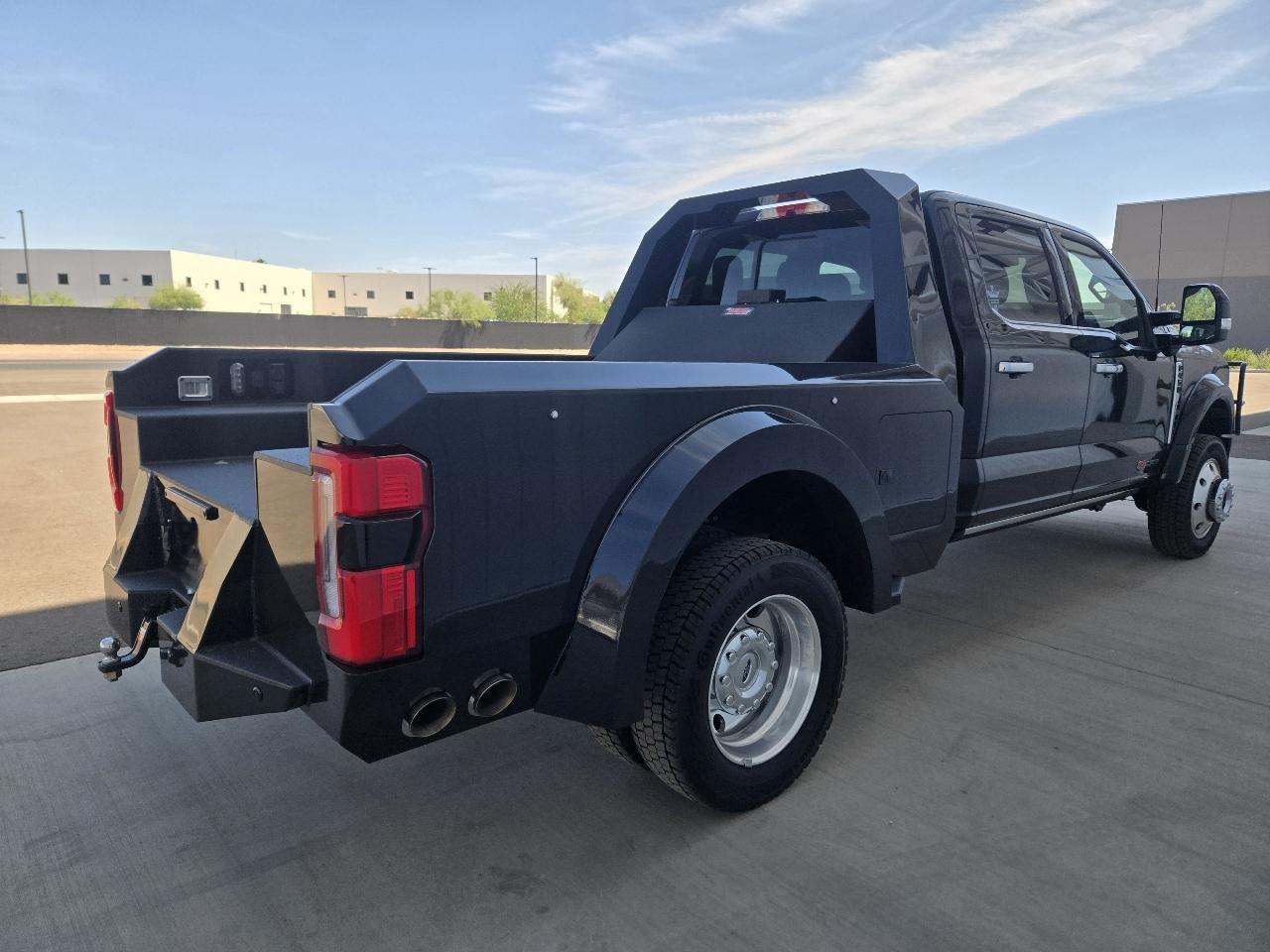 Ford F-450 SD Platinum Crew Cab DRW 4WD 2024