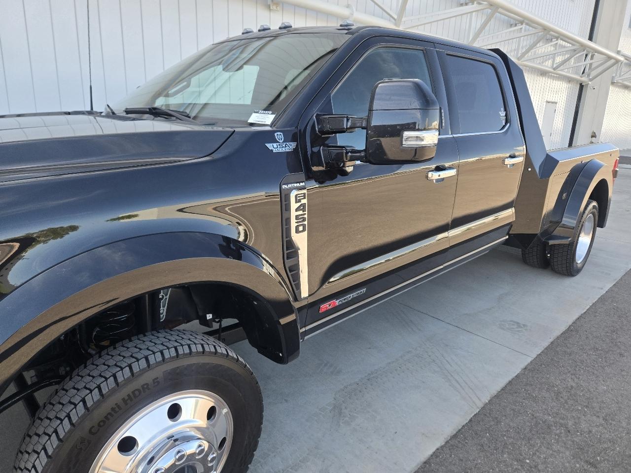 Ford F-450 SD Platinum Crew Cab DRW 4WD 2024