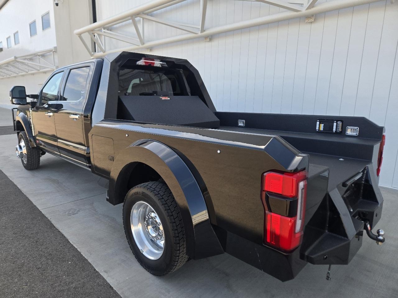 Ford F-450 SD Platinum Crew Cab DRW 4WD 2024