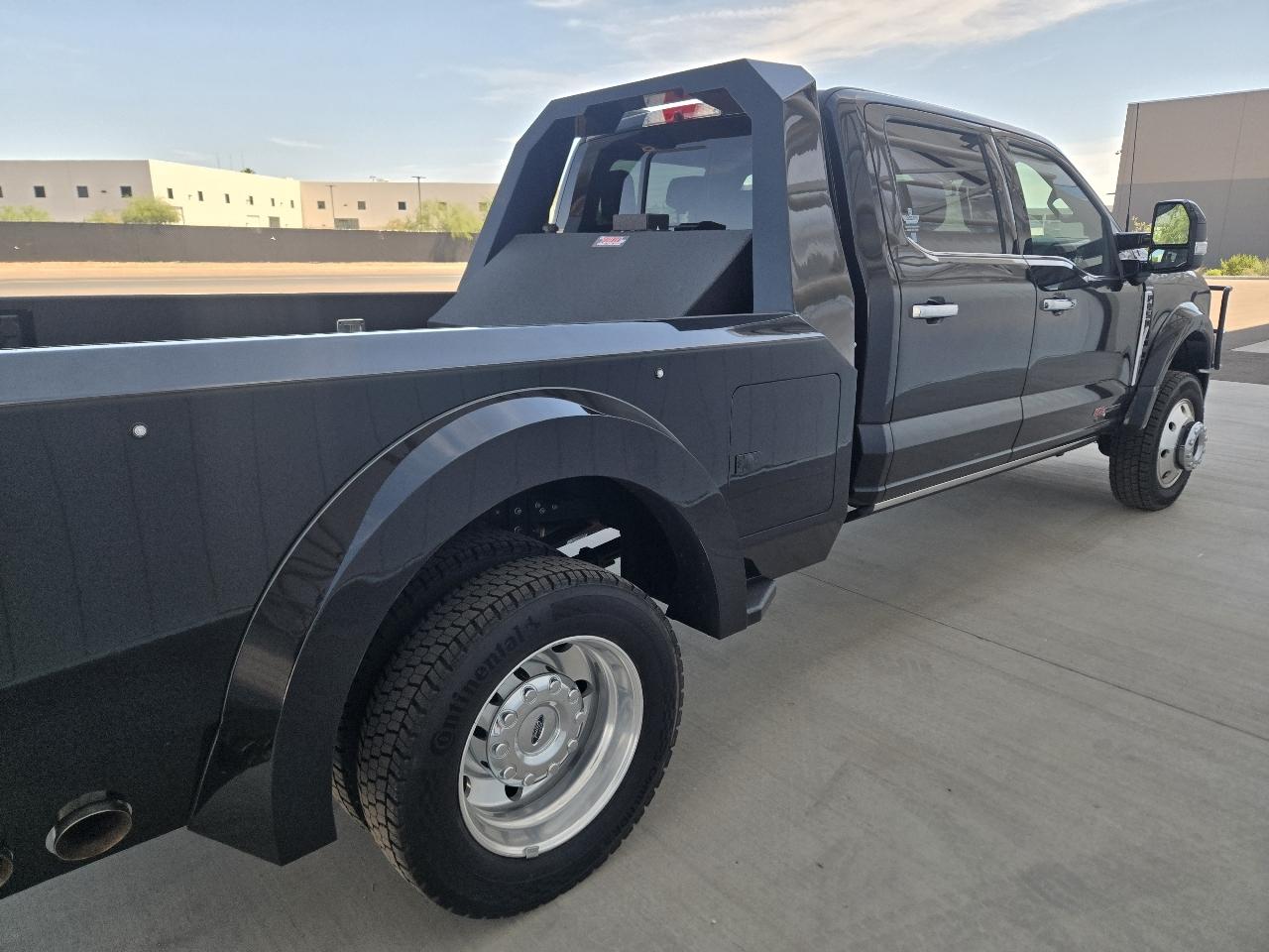 Ford F-450 SD Platinum Crew Cab DRW 4WD 2024