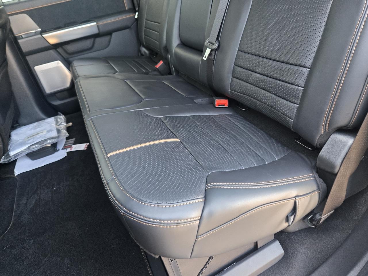 Ford F-450 SD Platinum Crew Cab DRW 4WD 2024