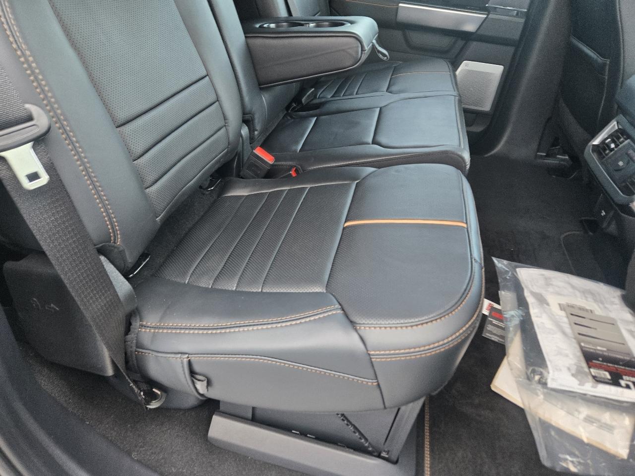 Ford F-450 SD Platinum Crew Cab DRW 4WD 2024