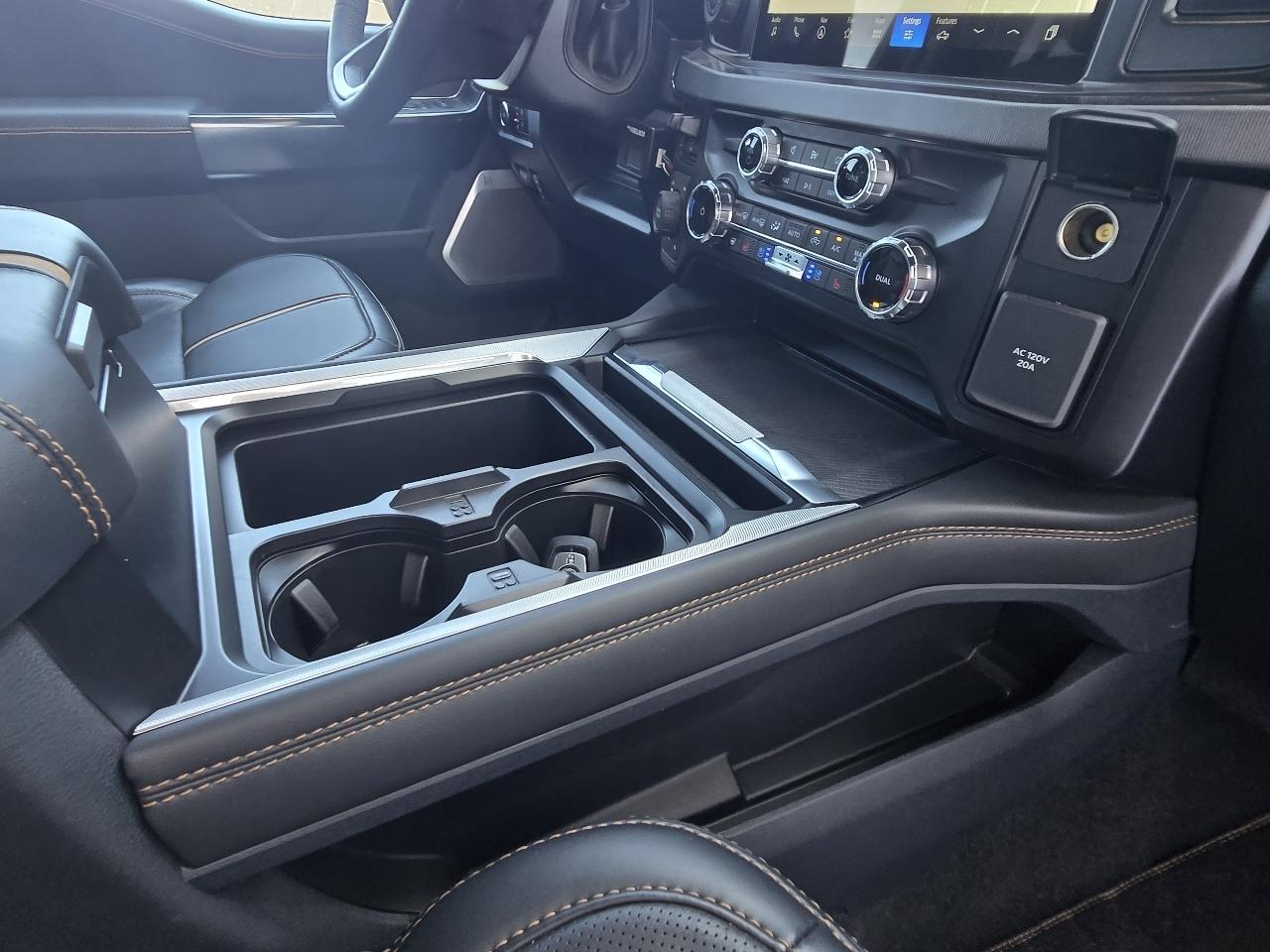 Ford F-450 SD Platinum Crew Cab DRW 4WD 2024