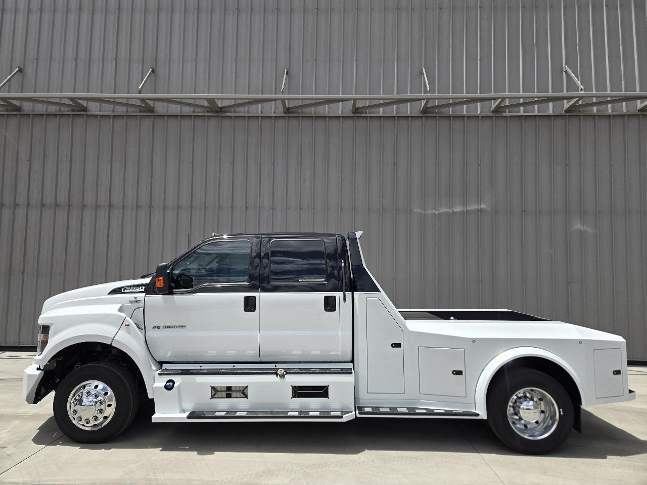 2026 Ford F-650 Crew Cab 2WD DRW