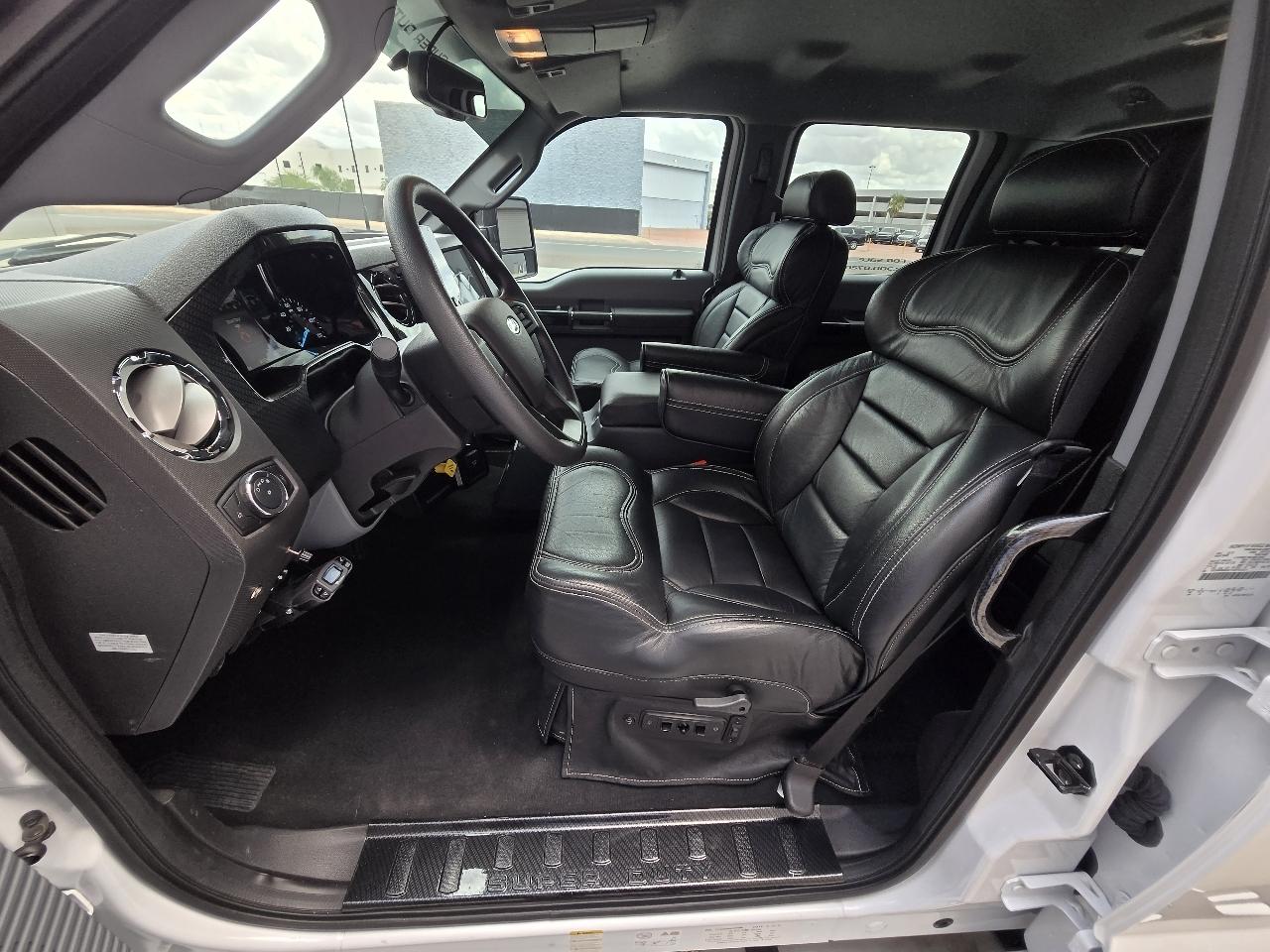 Ford F-650 Crew Cab 2WD DRW 2026
