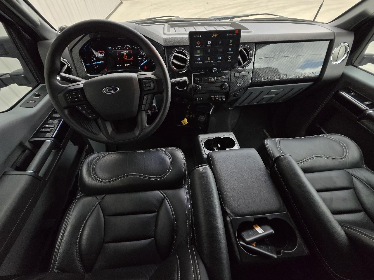 Ford F-650 Crew Cab 2WD DRW 2026