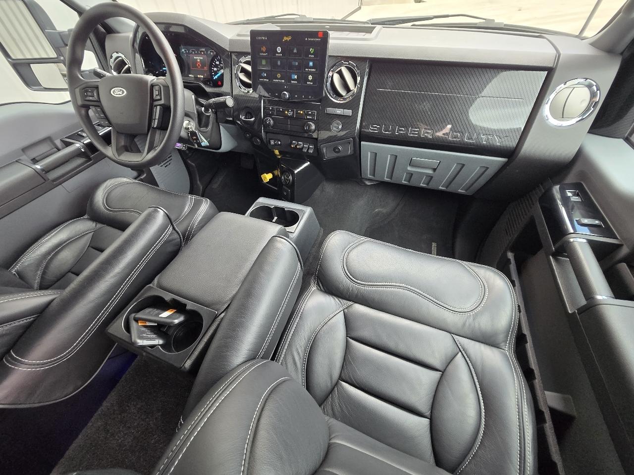Ford F-650 Crew Cab 2WD DRW 2026