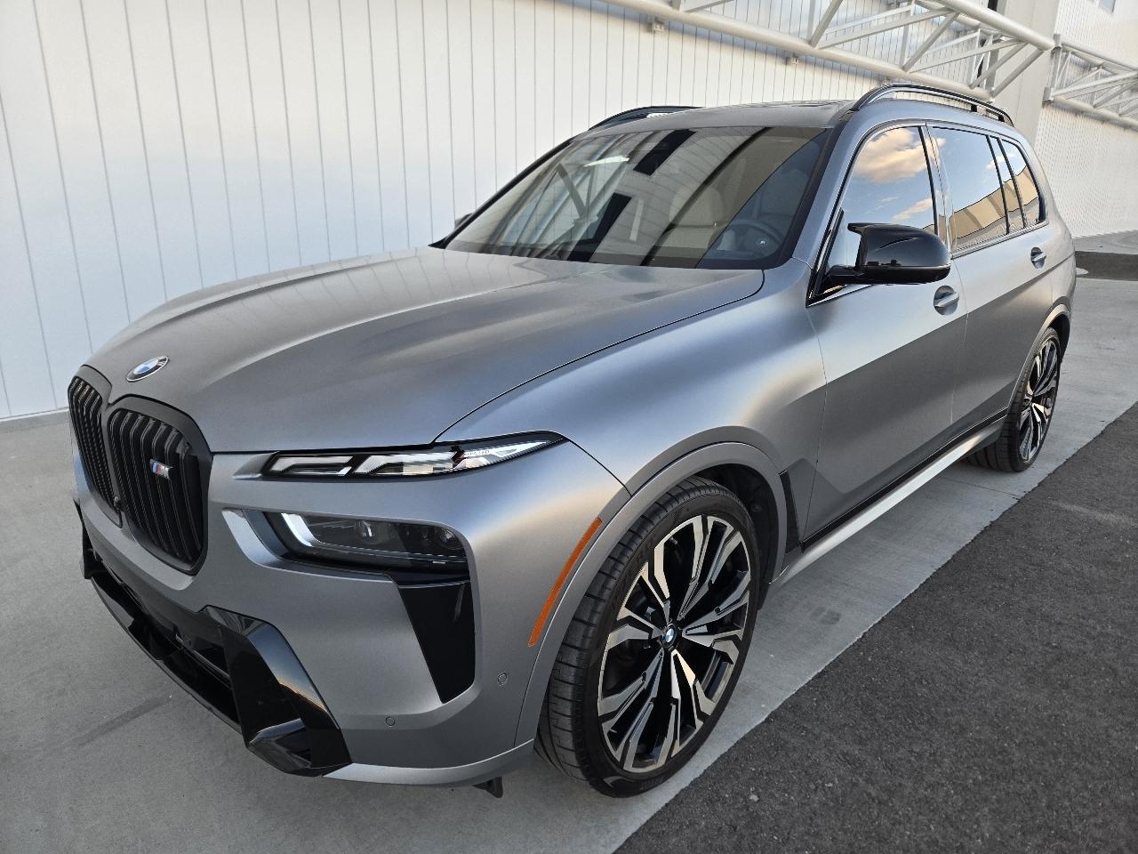BMW X7 M60i 2023