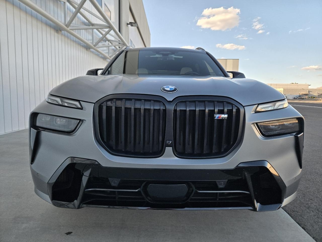 BMW X7 M60i 2023