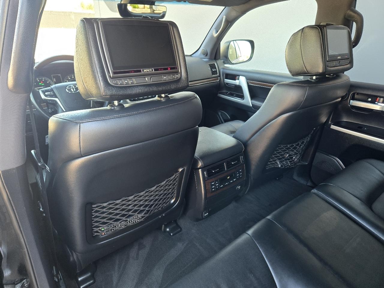 Toyota Land Cruiser 4WD 2020