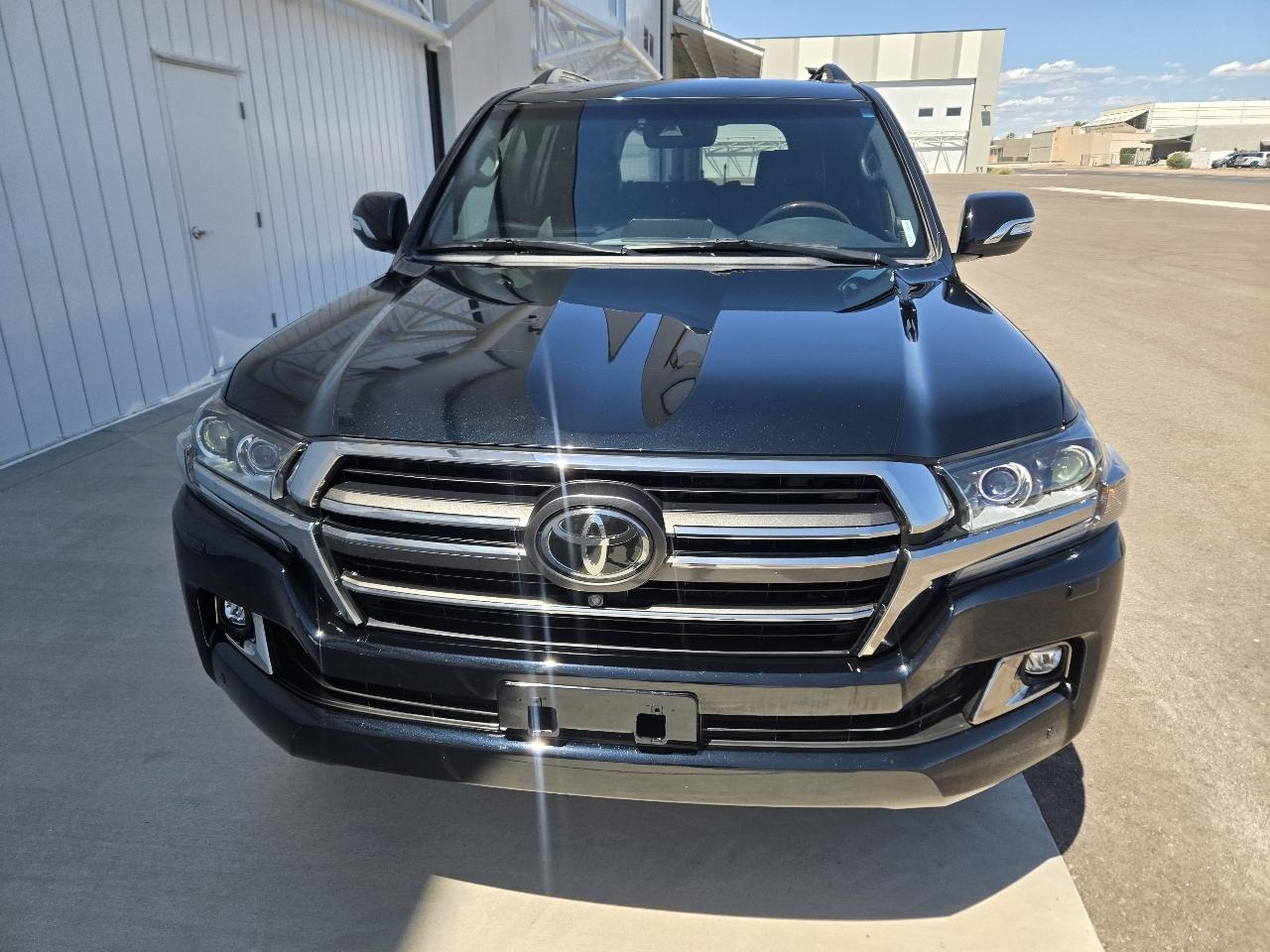 Toyota Land Cruiser 4WD 2020