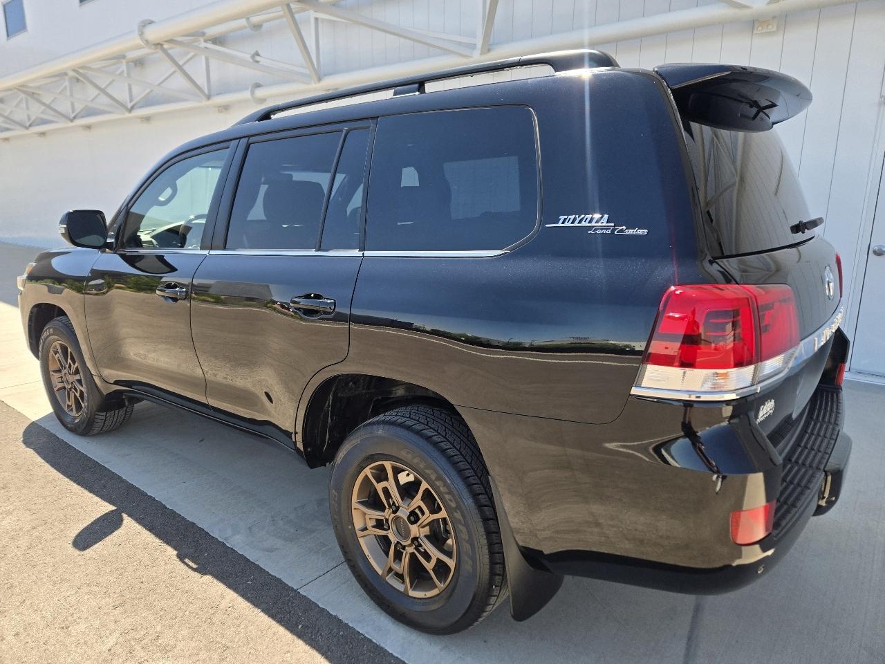 Toyota Land Cruiser 4WD 2020