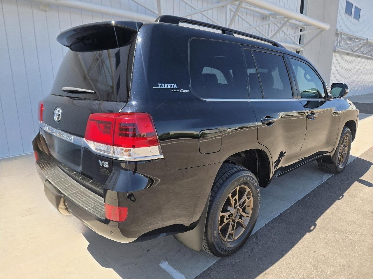 Toyota Land Cruiser 4WD 2020