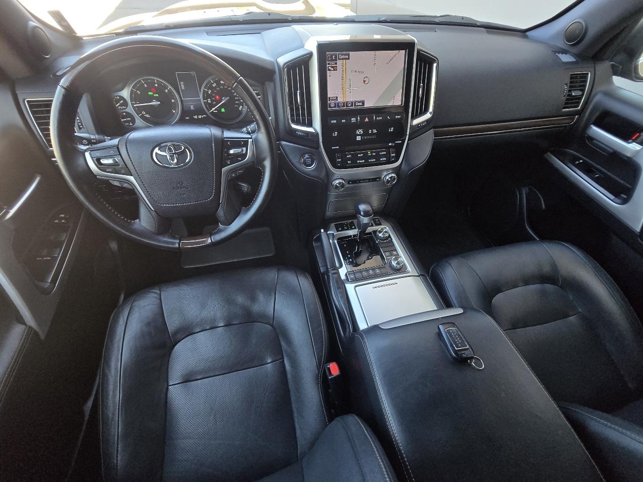 Toyota Land Cruiser 4WD 2020