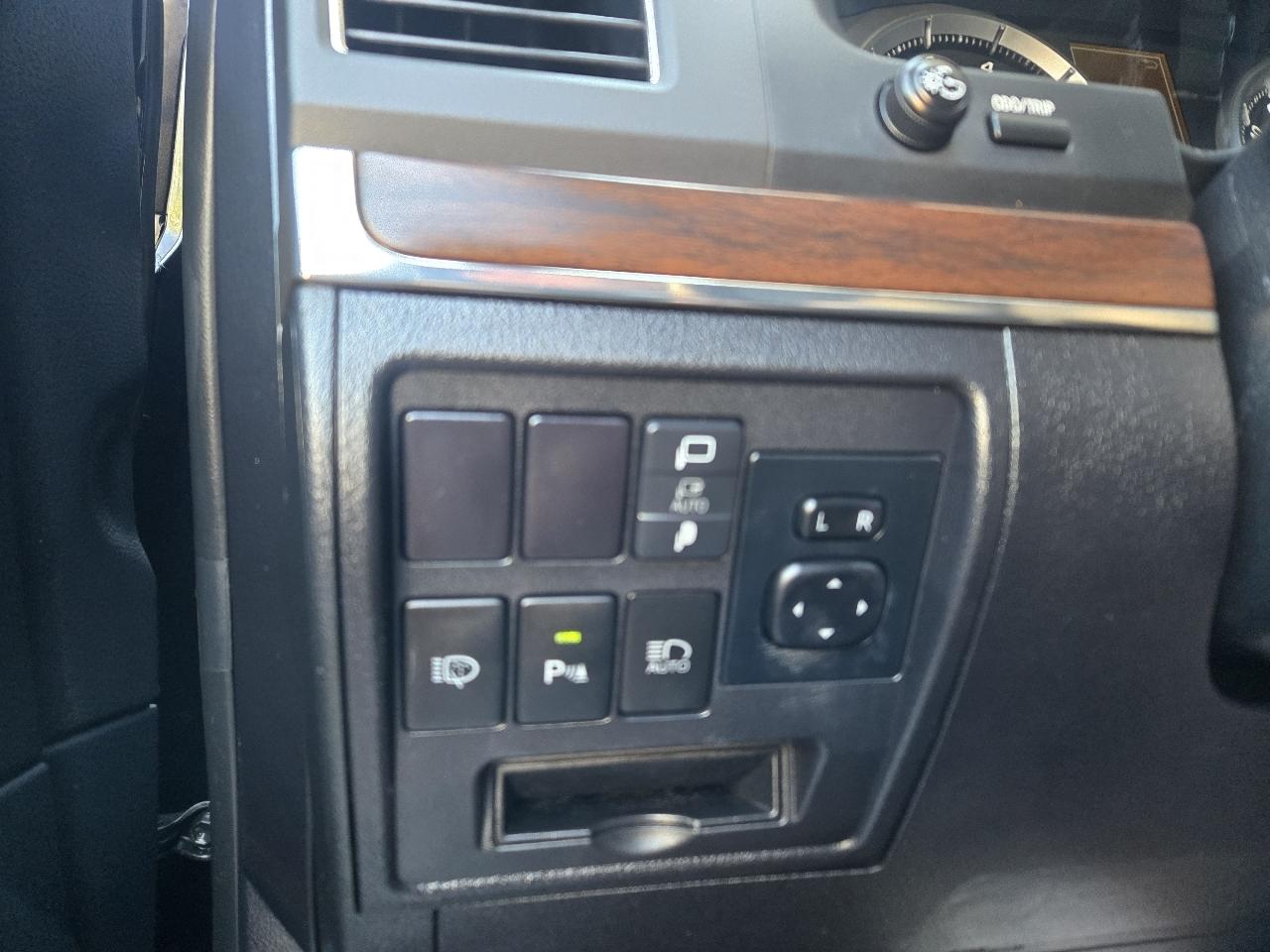 Toyota Land Cruiser 4WD 2020