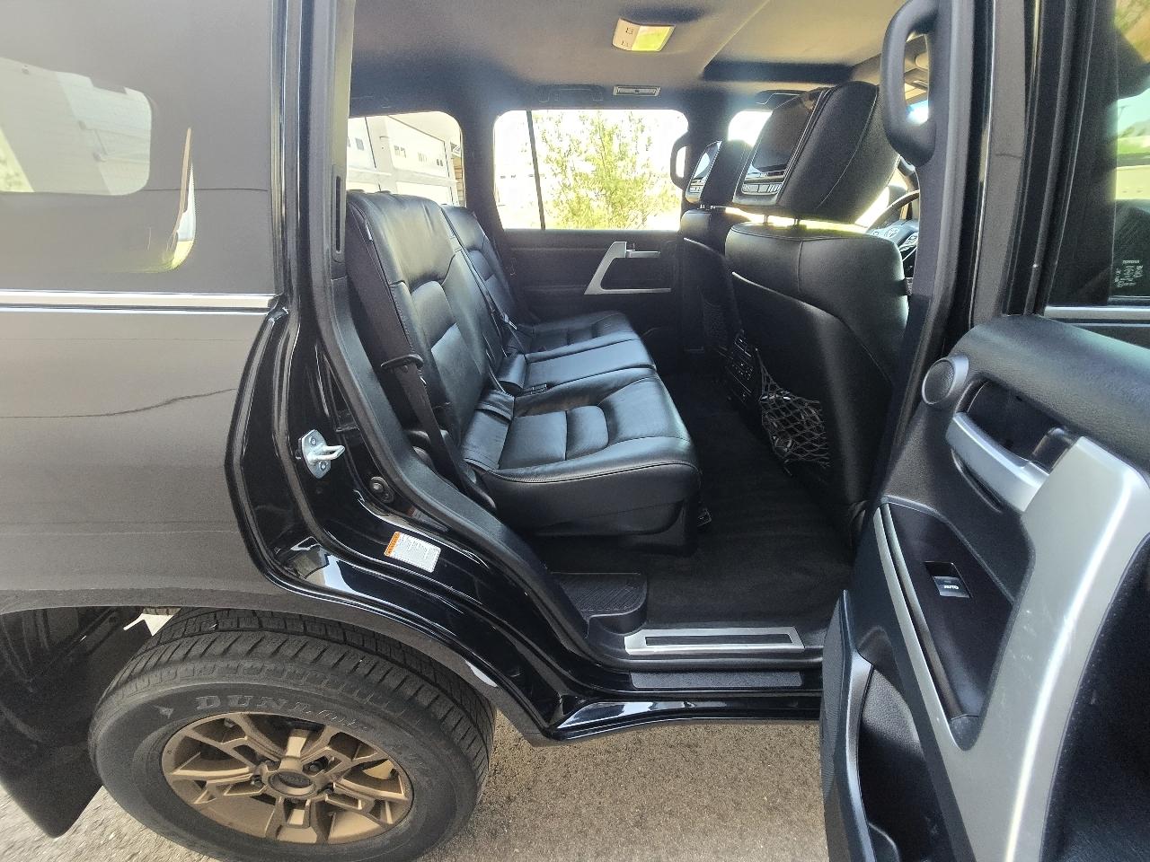 Toyota Land Cruiser 4WD 2020