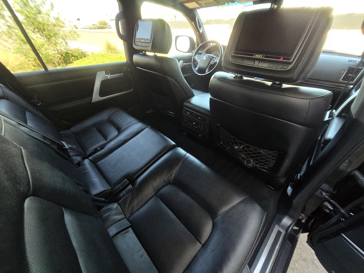 Toyota Land Cruiser 4WD 2020